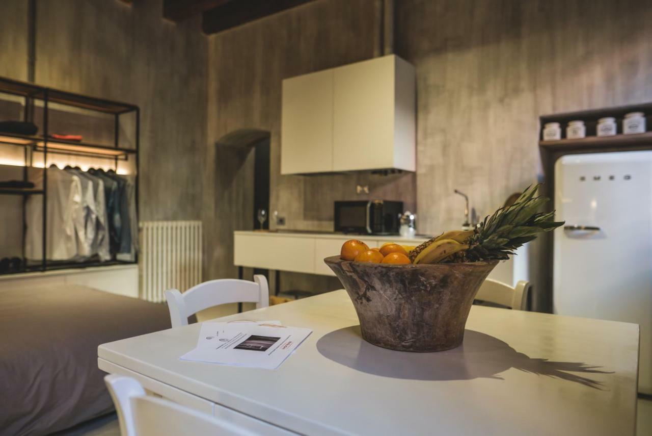 Residenza Buglioni Teatro Romano เวโรนา ภายนอก รูปภาพ